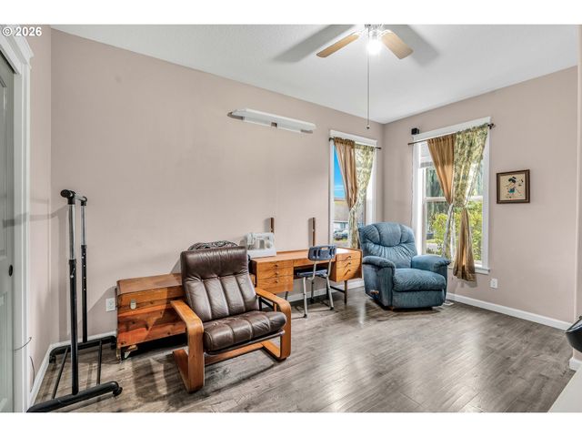 580 E AZALEA St, Yamhill, OR 97148