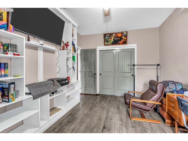 580 E AZALEA St, Yamhill, OR 97148
