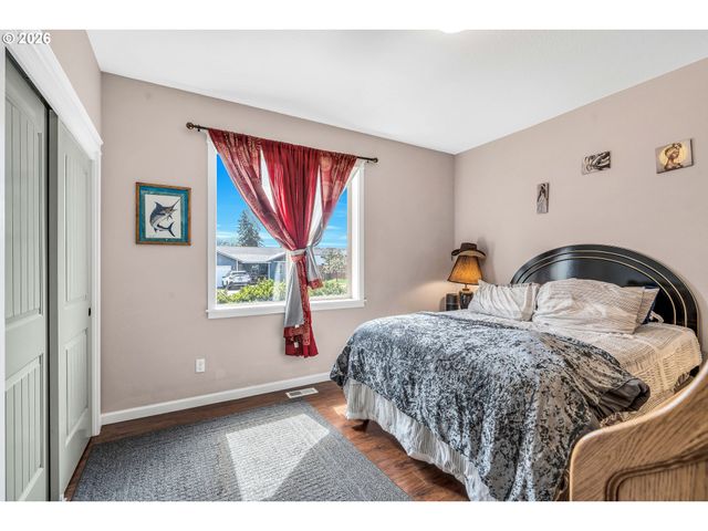 580 E AZALEA St, Yamhill, OR 97148
