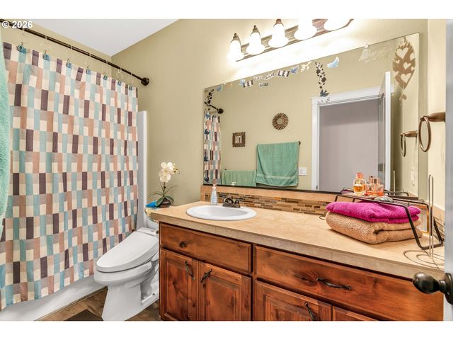 580 E AZALEA St, Yamhill, OR 97148