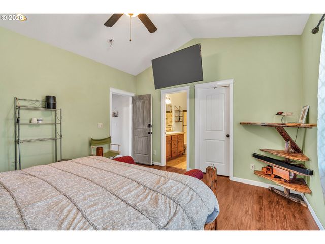 580 E AZALEA St, Yamhill, OR 97148