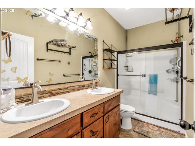 580 E AZALEA St, Yamhill, OR 97148