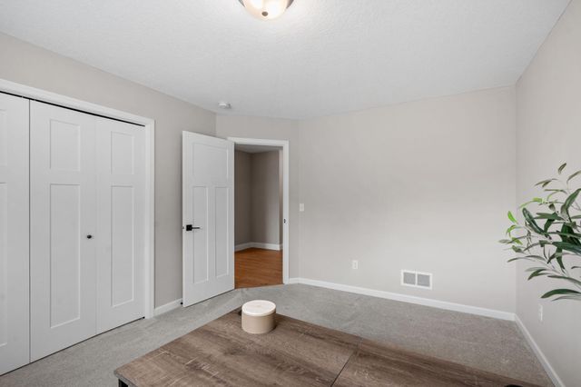 18565 Ogden Street NW, Elk River, MN 55330