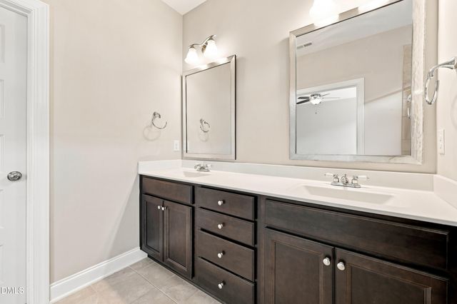 939 Dalton Ridge Place, Apex, NC 27523