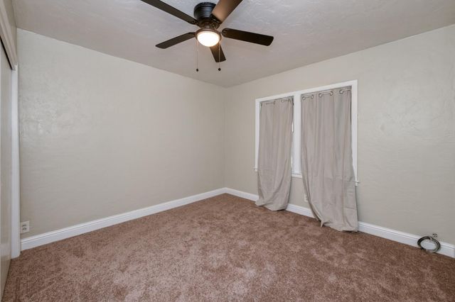 2004 N Maple Avenue, Fresno, CA 93703