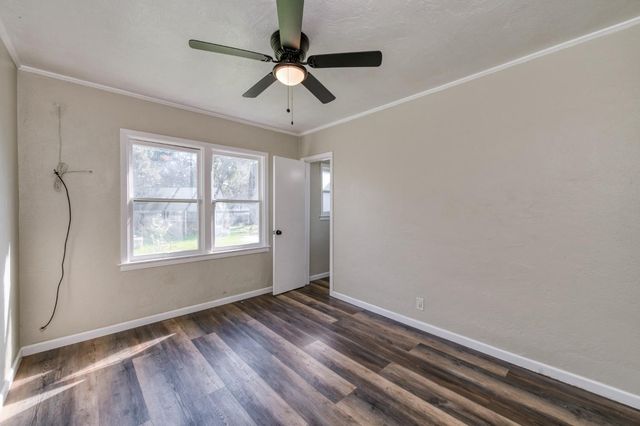 2004 N Maple Avenue, Fresno, CA 93703