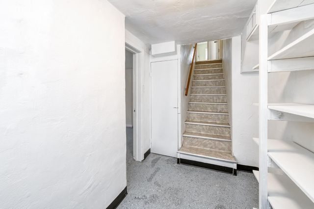 2004 N Maple Avenue, Fresno, CA 93703