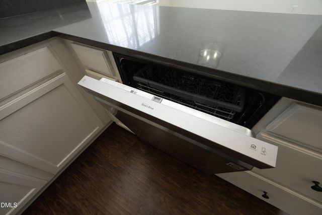 521 Renshaw Court, Cary, NC 27518