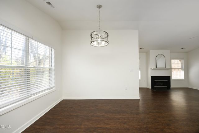 521 Renshaw Court, Cary, NC 27518