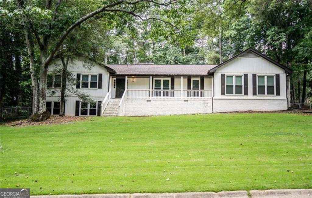 2749 Fieldstone Drive SE, Conyers, GA 30013