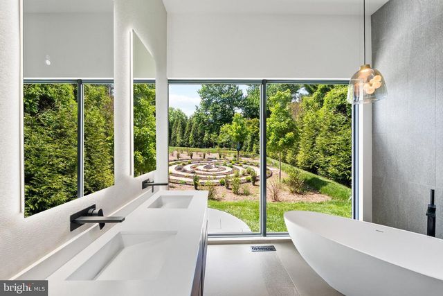 8970 BROOK ROAD, Mclean, VA 22102