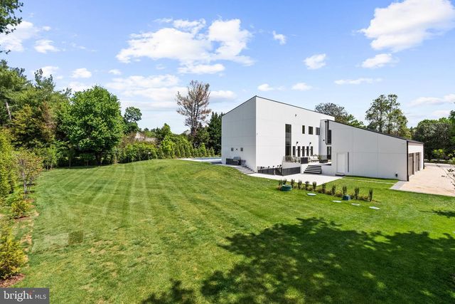 8970 BROOK ROAD, Mclean, VA 22102