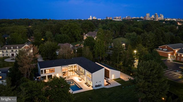 8970 BROOK ROAD, Mclean, VA 22102