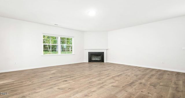 1383 Lansdowne Drive 401, Mebane, NC 27302