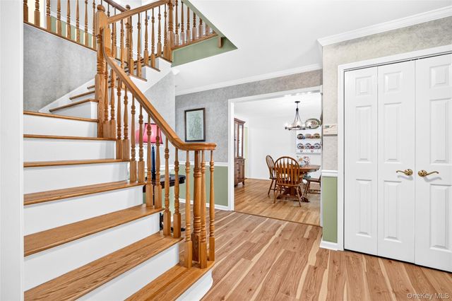 87 Mott Farm Road, Tomkins Cove, NY 10986