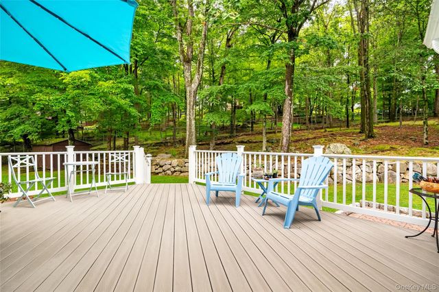 87 Mott Farm Road, Tomkins Cove, NY 10986