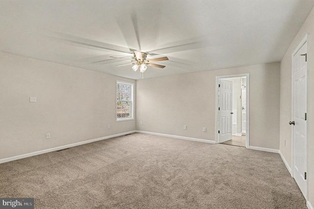 8610 FLIPPO DR, Fredericksburg, VA 22408