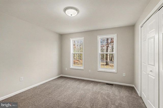 8610 FLIPPO DR, Fredericksburg, VA 22408