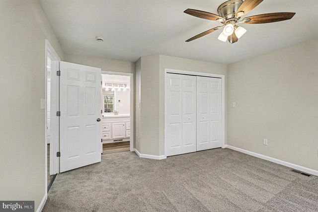 8610 FLIPPO DR, Fredericksburg, VA 22408