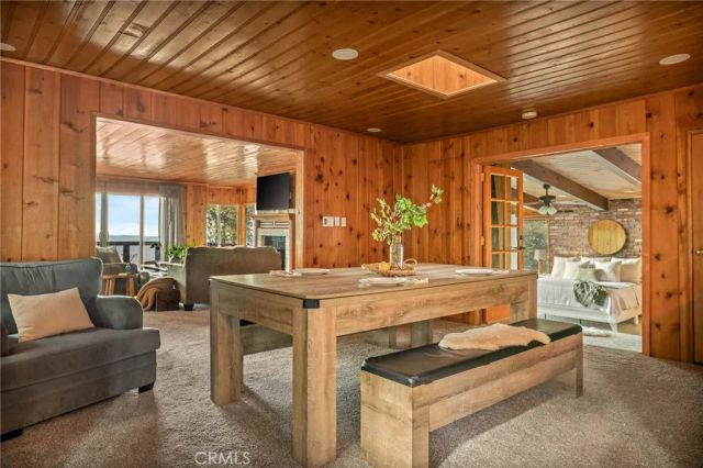 24251 Great View Drive, Crestline, CA 92325