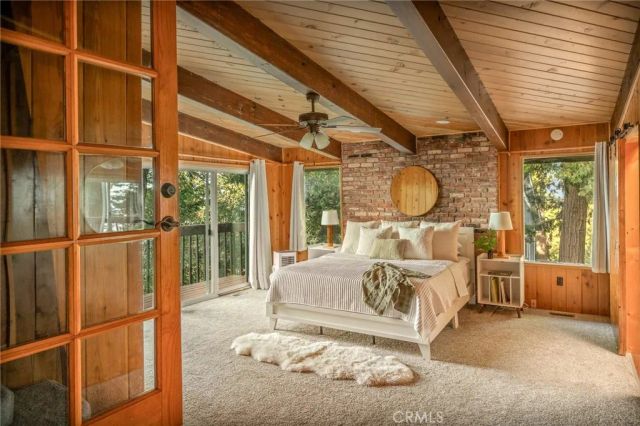 24251 Great View Drive, Crestline, CA 92325