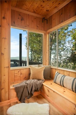 24251 Great View Drive, Crestline, CA 92325
