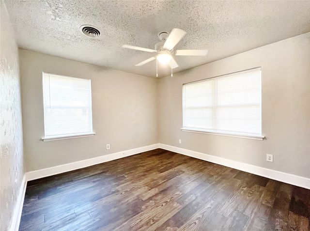 5301 Mansel Lane, Fort Worth, TX 76134