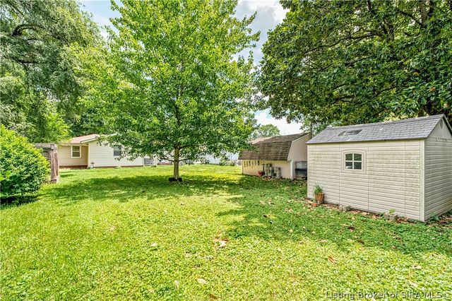 1113 Highland Drive, Jeffersonville, IN 47130
