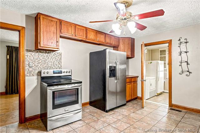 1113 Highland Drive, Jeffersonville, IN 47130