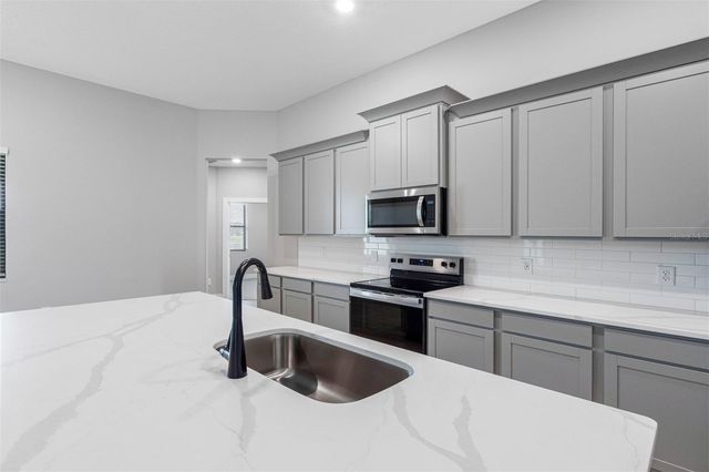 13468 LAKE GALLAGHER DRIVE, Dover, FL 33527