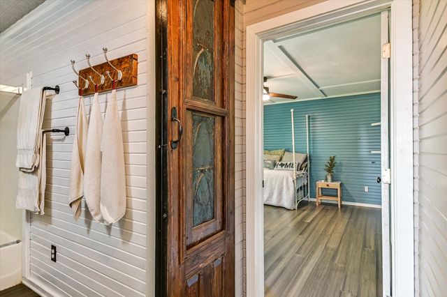 1363 MONTELL RD, Wimberley, TX 78676