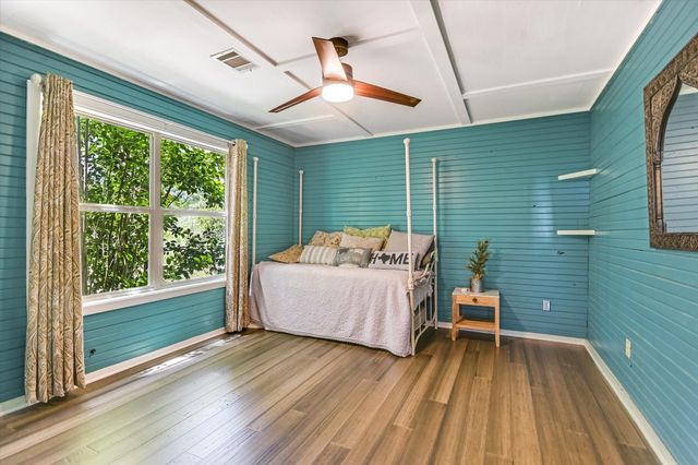 1363 MONTELL RD, Wimberley, TX 78676