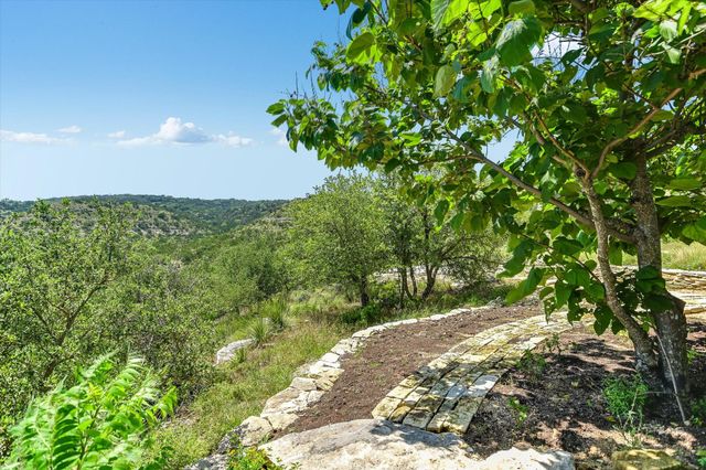 1363 MONTELL RD, Wimberley, TX 78676