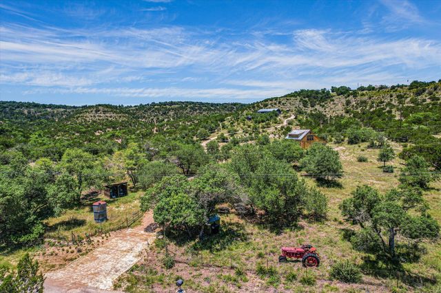 1363 MONTELL RD, Wimberley, TX 78676