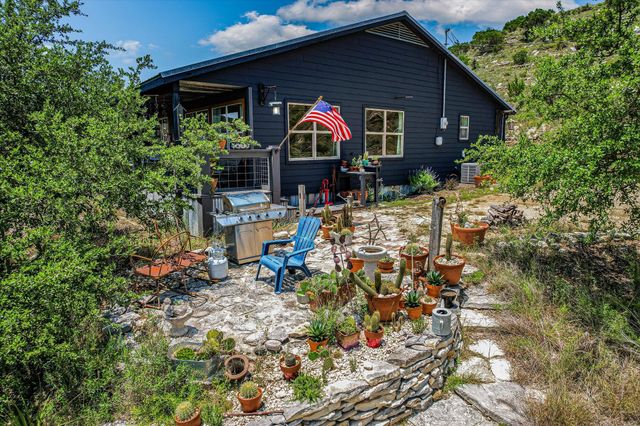 1363 MONTELL RD, Wimberley, TX 78676
