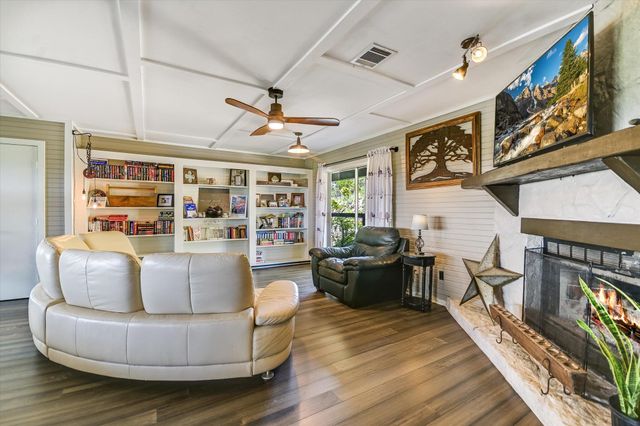 1363 MONTELL RD, Wimberley, TX 78676