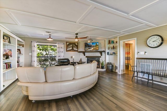 1363 MONTELL RD, Wimberley, TX 78676