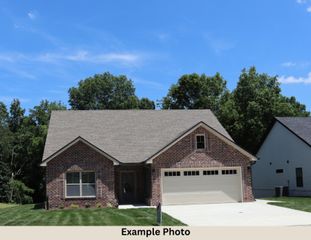 840 Cedar Wood Dr, Clarksville, TN 37043