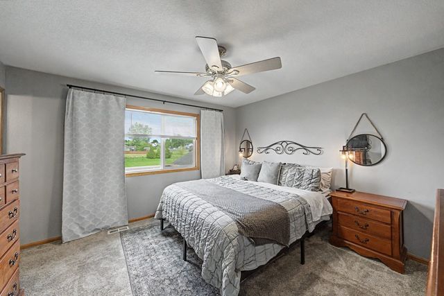 701 Lincoln Street SE, Bondurant, IA 50035