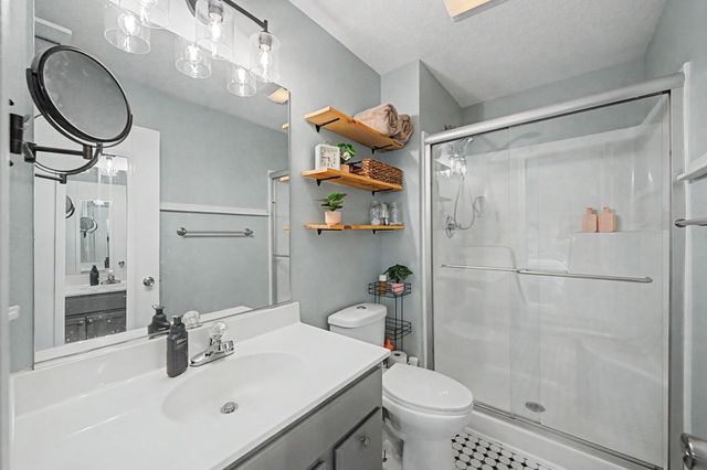701 Lincoln Street SE, Bondurant, IA 50035
