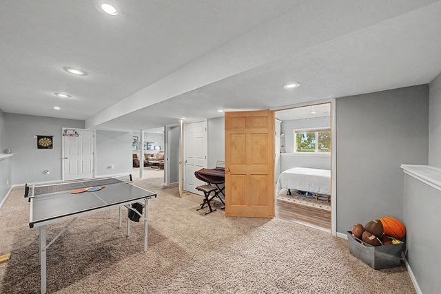 701 Lincoln Street SE, Bondurant, IA 50035