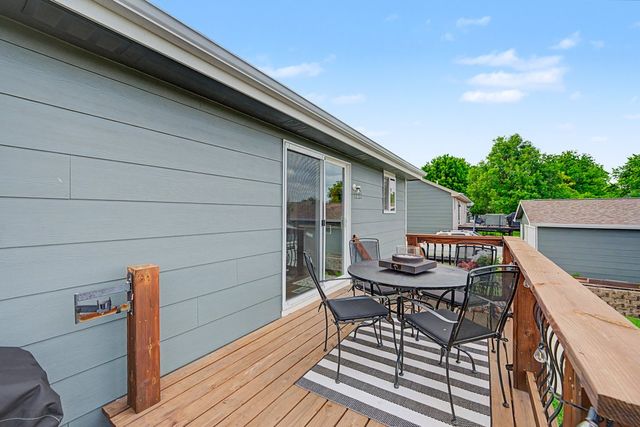 701 Lincoln Street SE, Bondurant, IA 50035