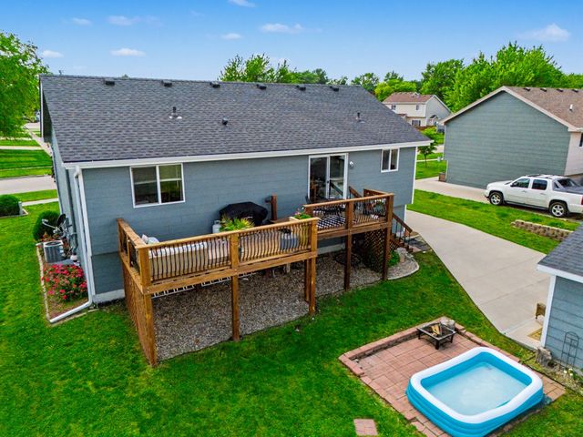 701 Lincoln Street SE, Bondurant, IA 50035
