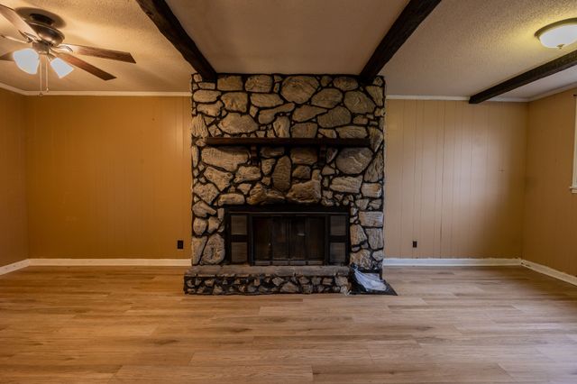 214 Morningside Dr, Clarksville, TN 37042