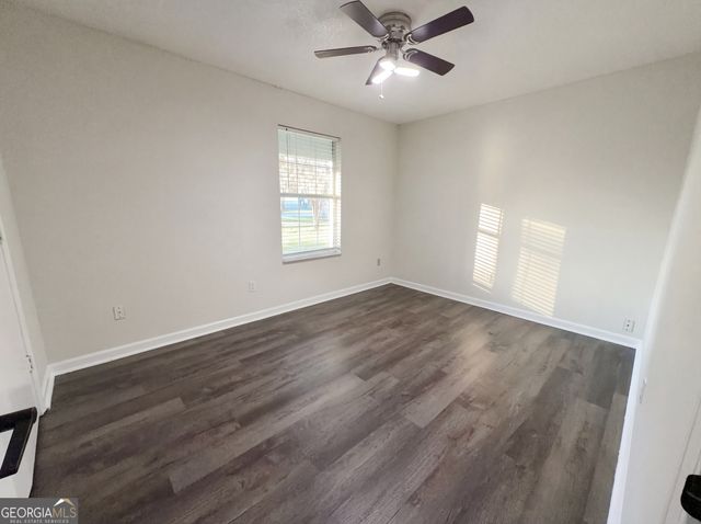 607 Dallas Circle, Folkston, GA 31537