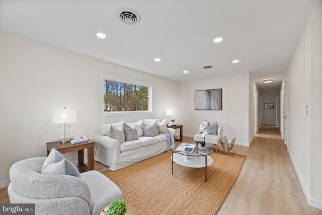 9401 ROMANCOKE RD, Stevensville, MD 21666