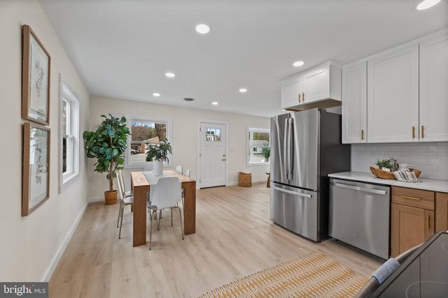 9401 ROMANCOKE RD, Stevensville, MD 21666