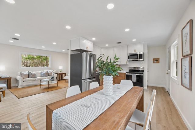 9401 ROMANCOKE RD, Stevensville, MD 21666