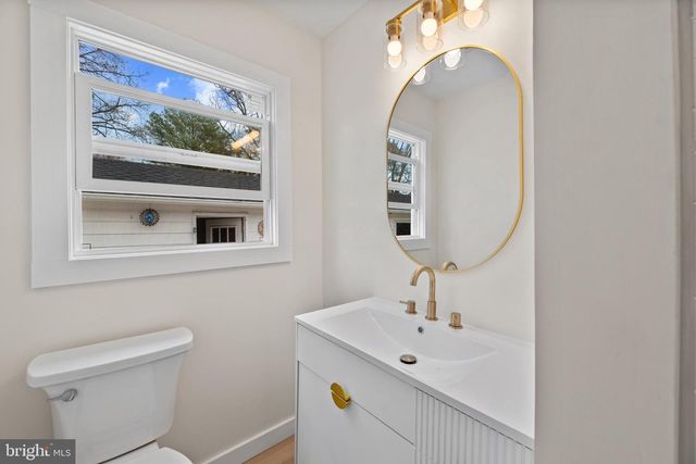 9401 ROMANCOKE RD, Stevensville, MD 21666