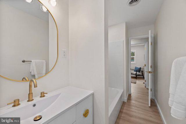 9401 ROMANCOKE RD, Stevensville, MD 21666